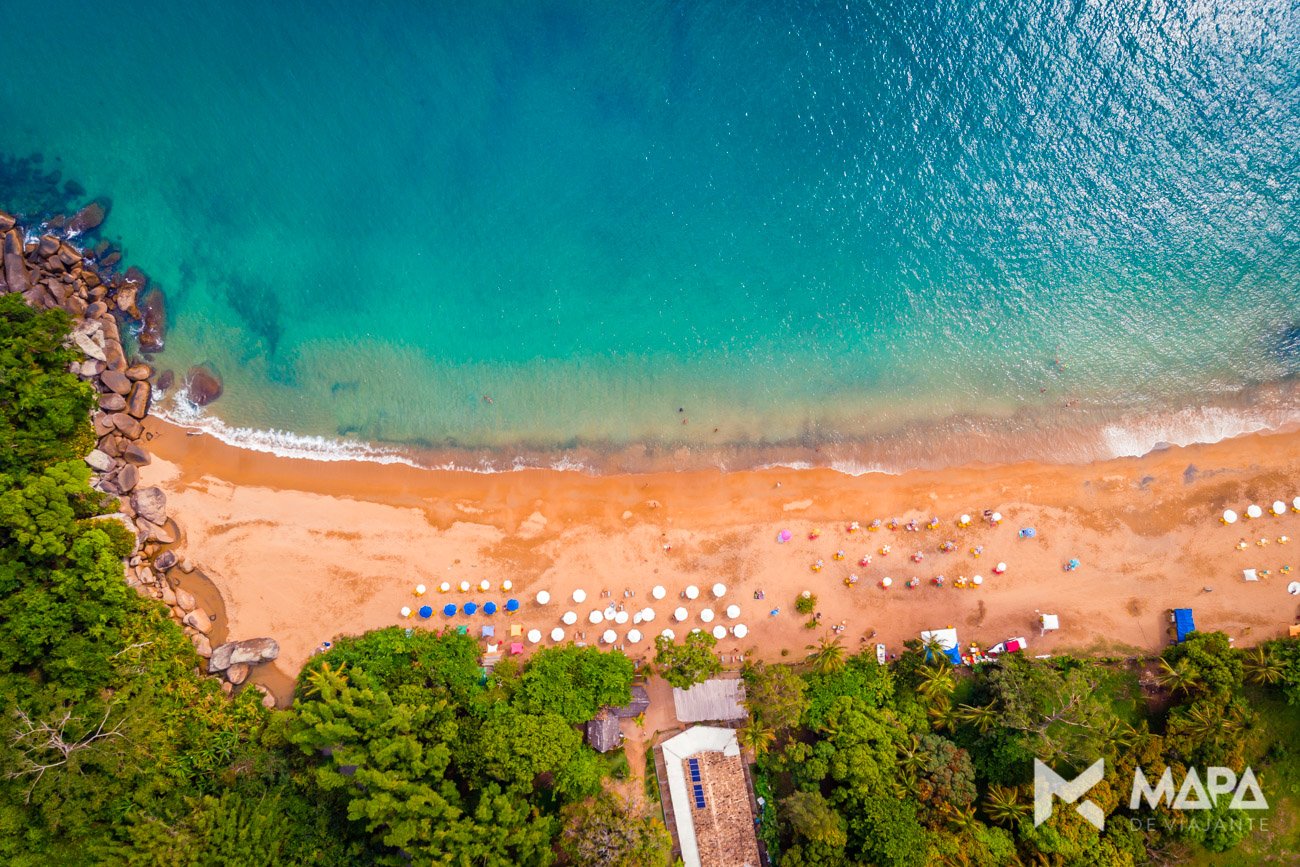 Ilhabela é uma das paradas comuns de cruzeiros no Brasil.