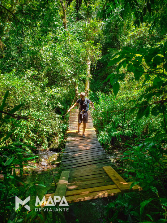 Trilha do Parque das 8 Cachoeiras