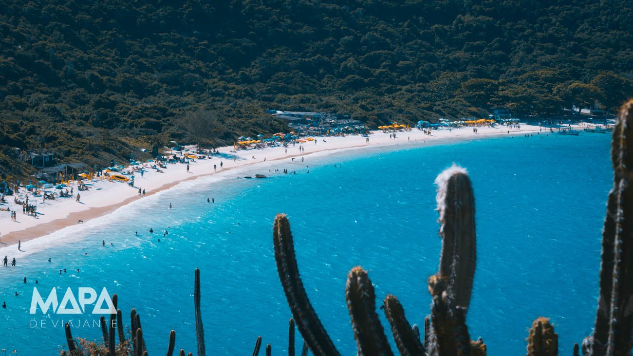 Praia do Forno em Arraial do Cabo