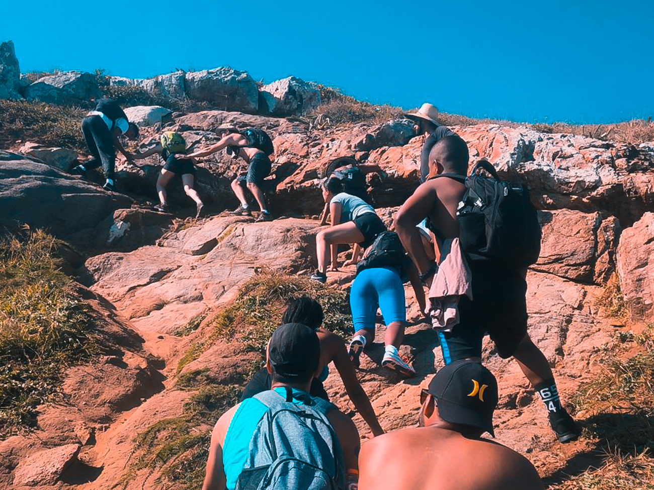 Trilha com a Lagos Trilhas em Arraial lago do amor