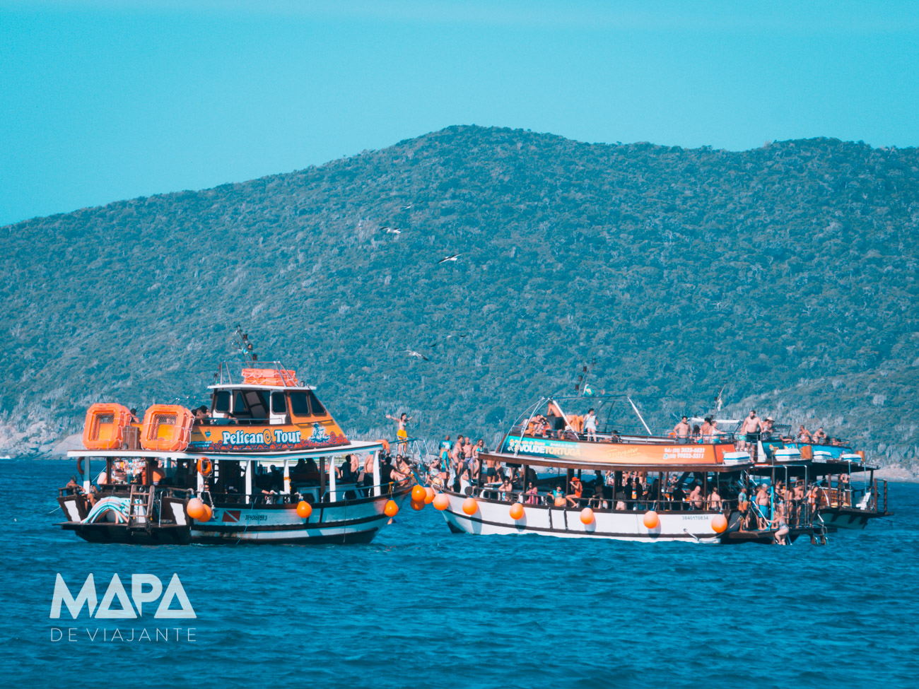 Barcos em Arraial do Cabo