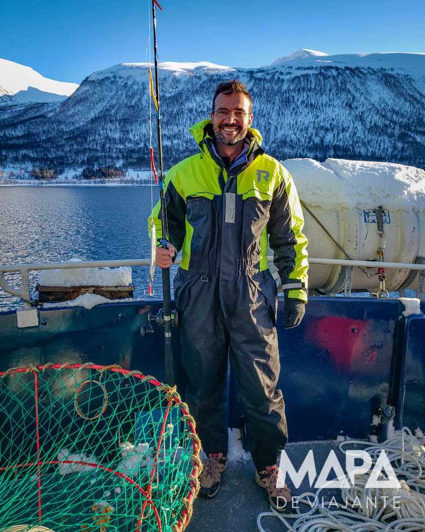 Pescaria de Bacalhau nos Fiordes da Noruega