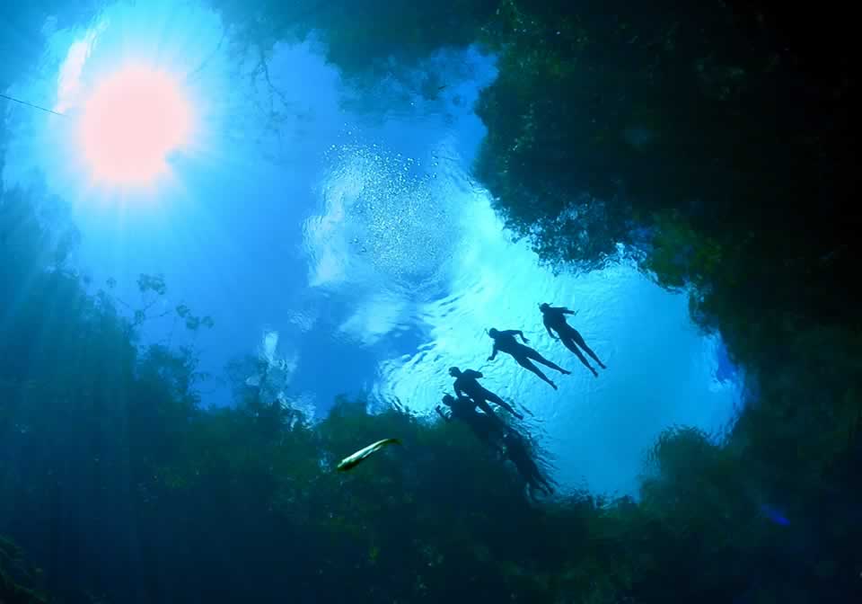 Lagoa Misteriosa em Bonito