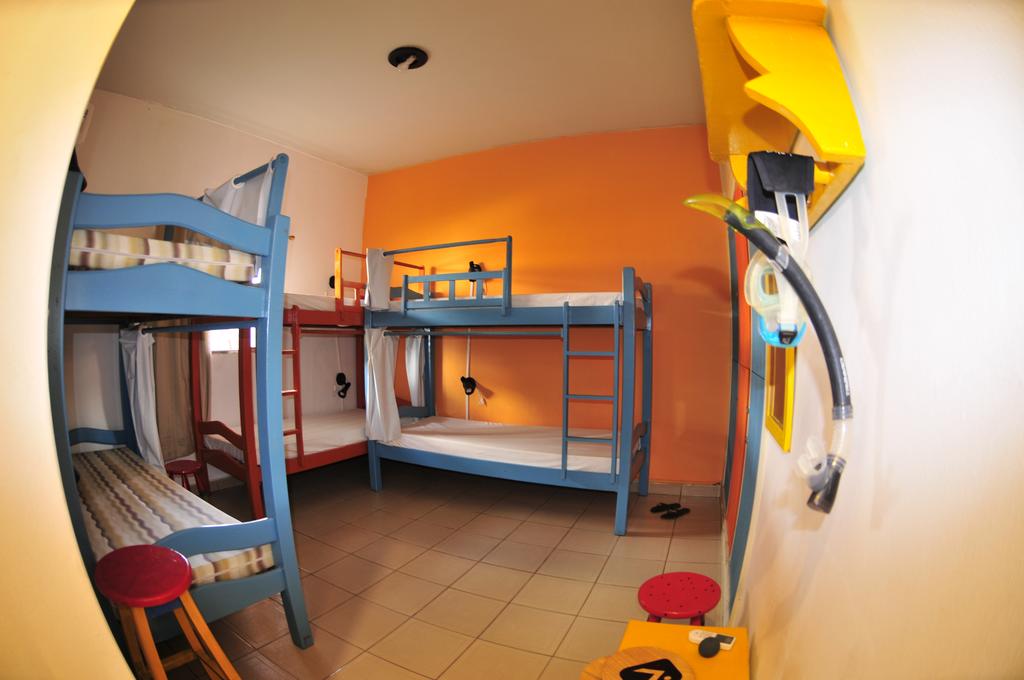 Onde-ficar-Fernando-de-Noronha-Casa-Swell-Hostel-Albergue