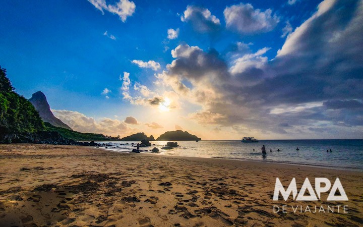 Praia do Cachorro Pôr do Sol Noronha