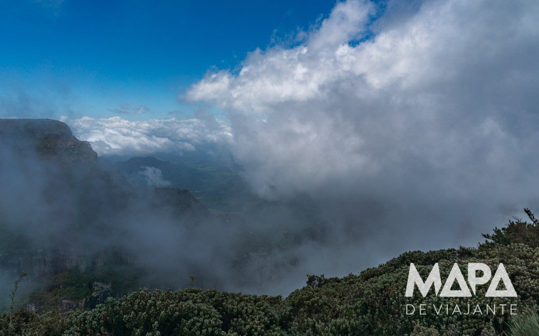 Neblina Morro da Igreja Pedra Furada