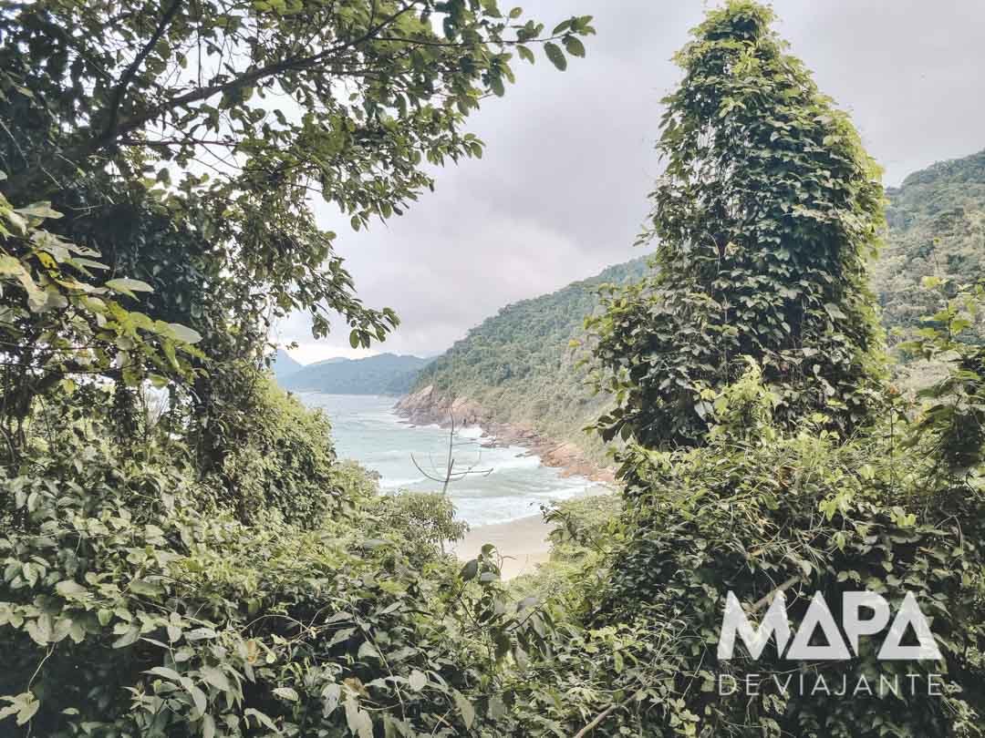 Trilha até Praia de Santo Antônio