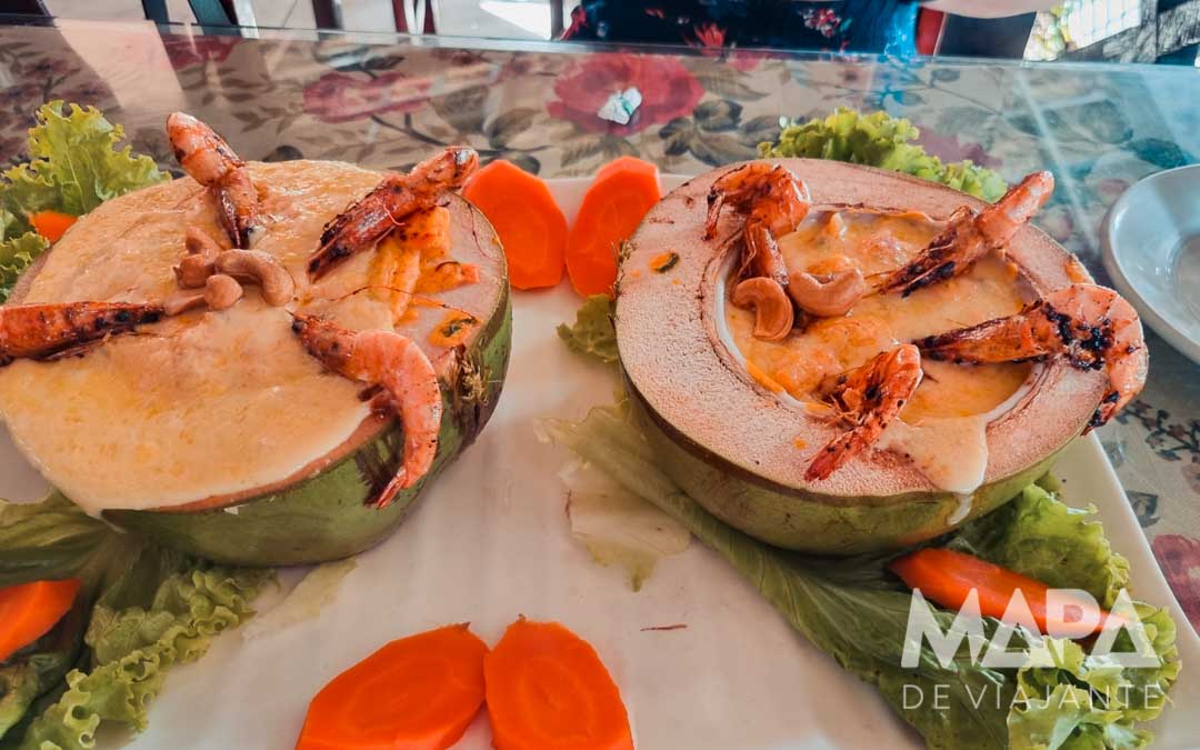 Camarão no Coco O que comer no Ceará
