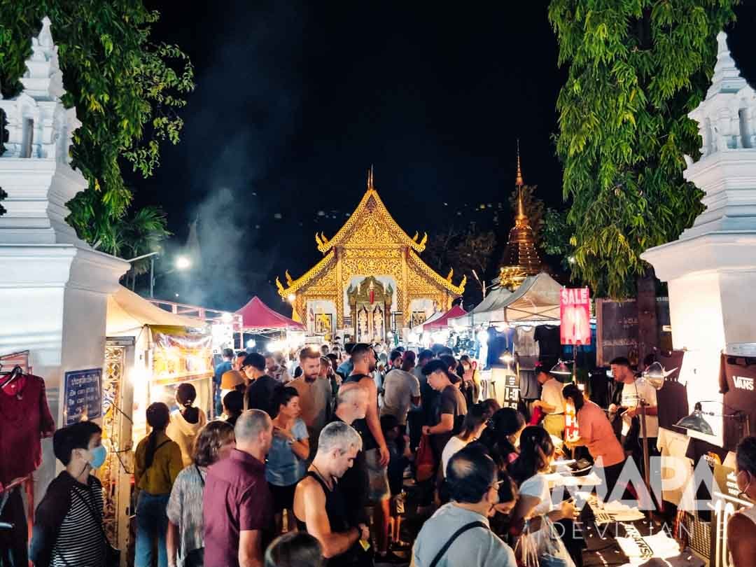 Mercado Noturno Night Market Chiang Mai
