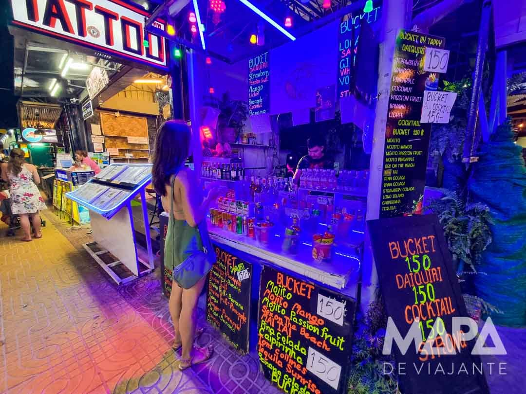 O que fazer a noite em Koh Phi Phi Island