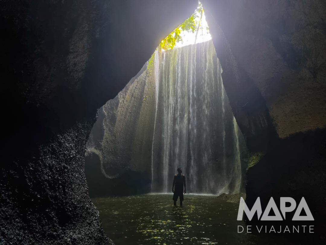 Tukad Cepung Cachoeira Bali Indonésia